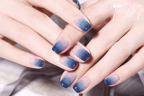 Màu móng nên tránh mệnh Hỏa