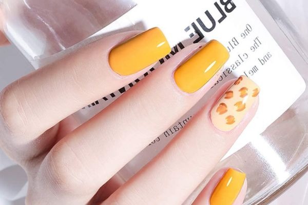 Màu móng hợp mệnh Hỏa