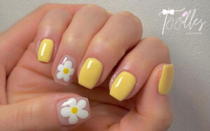 Màu nail hợp mệnh Kim giúp thu hút may mắn